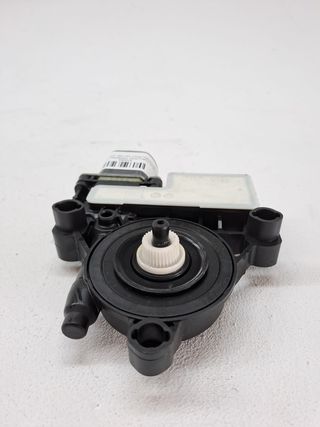 MOTOR ELEVALUNAS TRASERO DERECHO VOLKSWAGEN GOLF VIII LIM. (