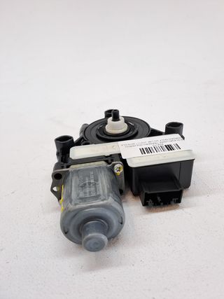 MOTOR ELEVALUNAS TRASERO IZQUIERDO VOLKSWAGEN GOLF VIII LIM.