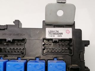 CAJA RELES / FUSIBLES RENAULT KOLEOS