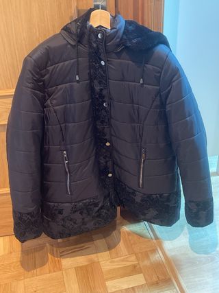 Abrigo/Parka Negra Mujer