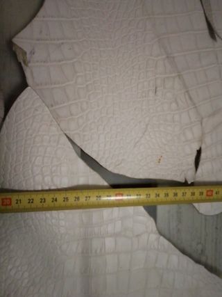 Ritagli pelle stampa coccodrillo