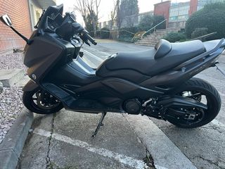 Yamaha T-max 530 Maxi Scooter