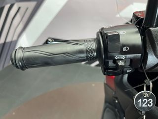 Yamaha NMAX 125 ABS Granate