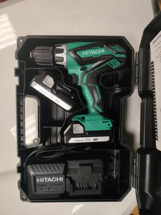 Atornillador Hitachi 18V con Batería y Cargador