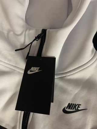 Chaqueta Nike Tech Fleece Talla M