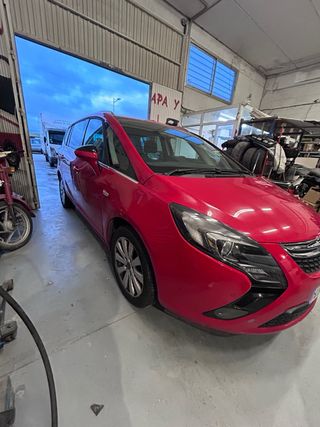 Opel Zafira Tourer 2014