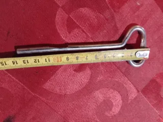 Chave antiga para conservas metal