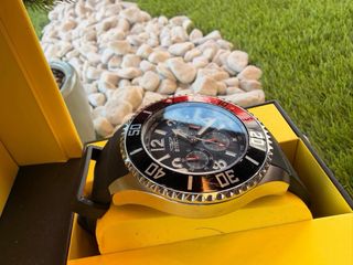 Invicta Pro Diver Cronógrafo Negro y Rojo
