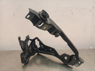 SOPORTE FARO IZQUIERDO MERCEDES-BENZ CLASE C (BM