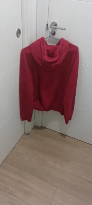 Sudadera Hollister Roja con Capucha