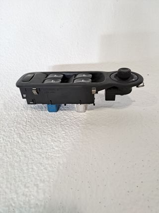 MANDO ELEVALUNAS DELANTERO IZQUIERDO RENAULT GRAND MODUS