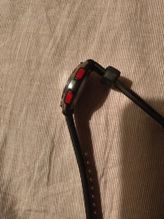 Reloj Casio W-211-1BVES Negro y Rojo