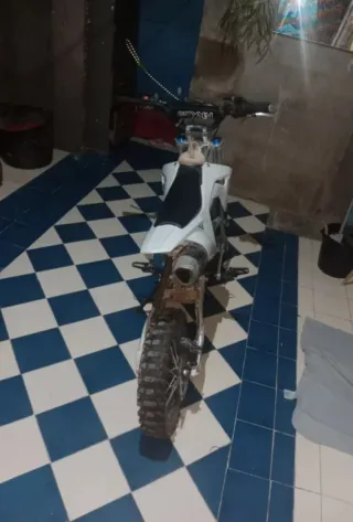 Moto Motocross Blanca