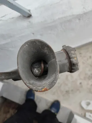 Molinillo de carne antiguo