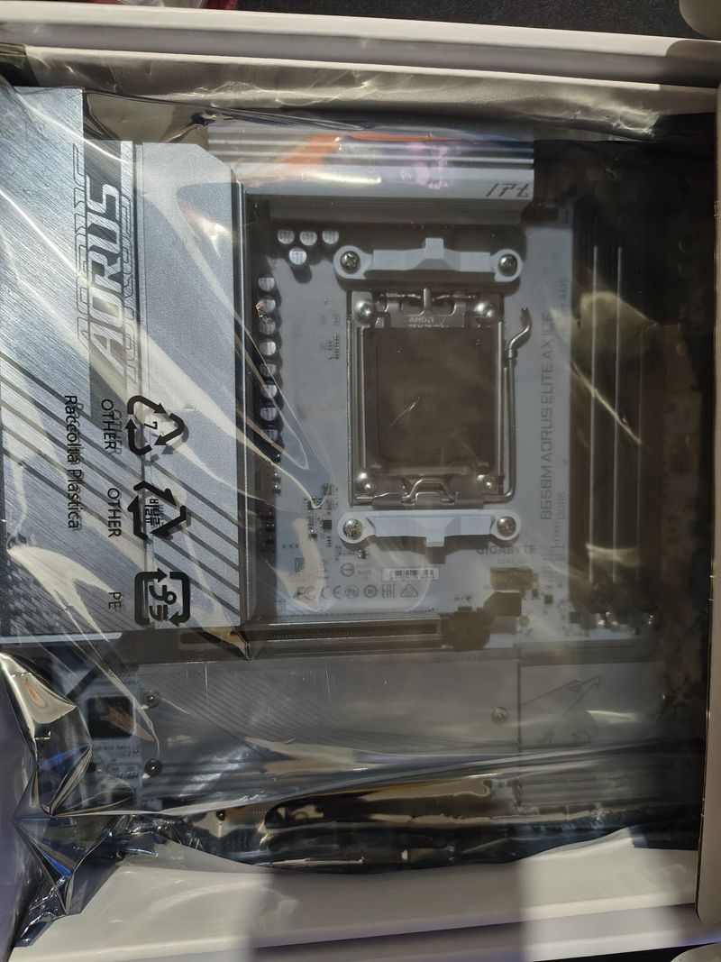 Gigabyte B650M AORUS ELITE AX ICE Micro ATX AM5 afbeelding 10