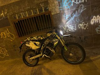 Rieju MRT 50cc  Esta entera de serie