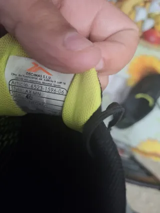 Zapatos deportivos negros talla 40