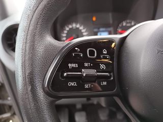 Mercedes-Benz Sprinter 314CDI FURGON MEDIO 143CV
