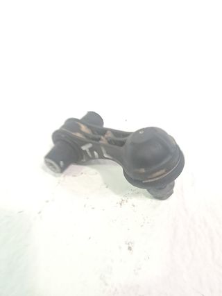 BRAZO SUSPENSION INFERIOR TRASERO IZQUIERDO VOLKSWAGEN PASSA (2)