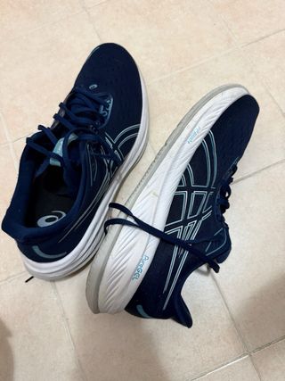 Scarpe da corsa Asics Cumulus 27 Blu