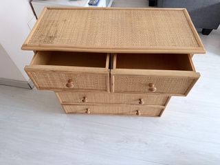 Cómoda de Rattan y Madera