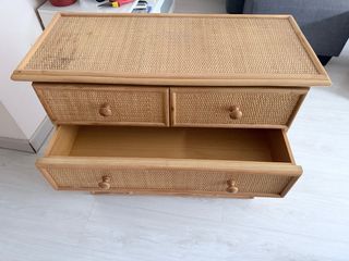 Cómoda de Rattan y Madera