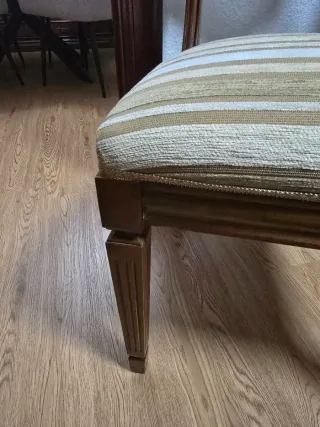 4 Sillas de comedor a rayas en perfecto estado