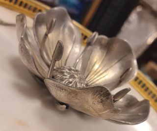 Cenicero vintage flor de loto 5 pétalos