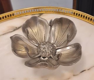 Cenicero vintage flor de loto 5 pétalos