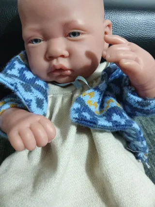 Muñeco bebé realista