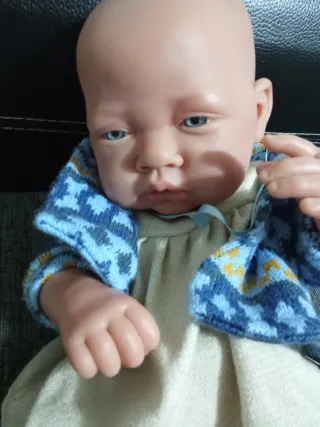 Muñeco bebé realista