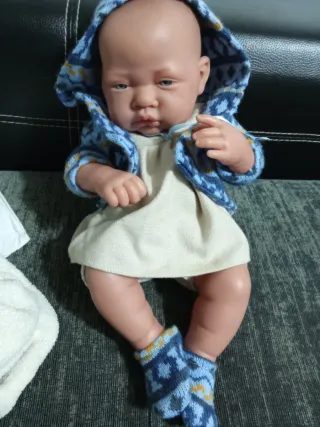 Muñeco bebé realista