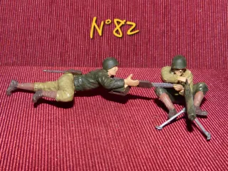 5 Soldatini scala 1:35 (76, 77, 82, 83)