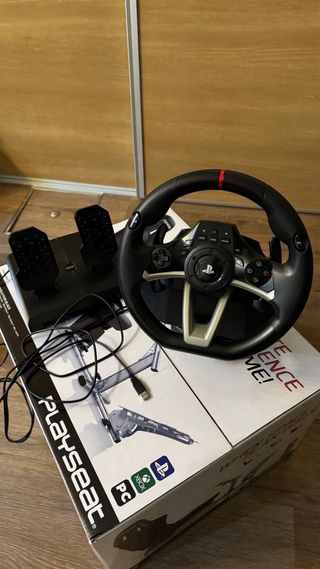 Playseat Evolution Black + Volante Hori RWA