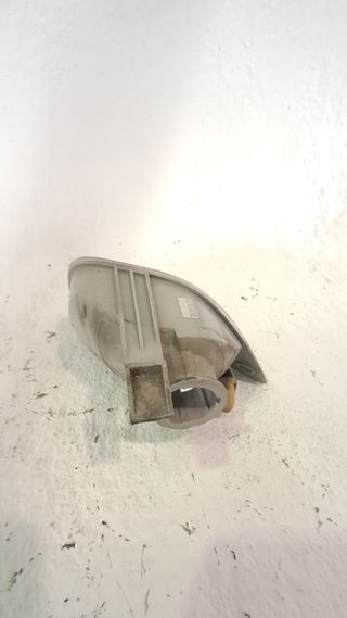 FARO ANTINIEBLA TRASERO DERECHO FORD FOCUS BERLINA (CAP) (2)