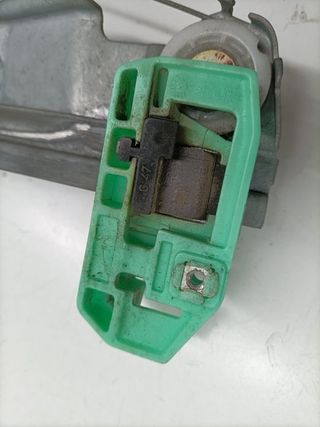 ELEVALUNAS DELANTERO IZQUIERDO RENAULT SCENIC II (5)