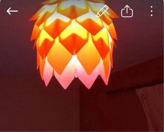 Lámpara de techo escamas naranja