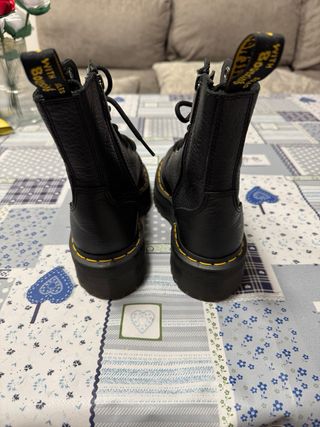 Botas Dr. Martens Negras.Originales. De plataforma