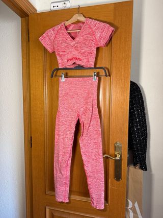 Conjunto Prozis rojo efecto push up