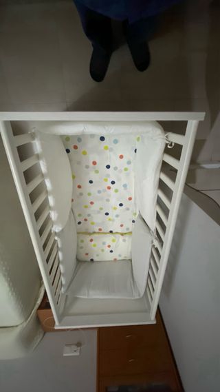 Cuna IKEA modelo Sunvik