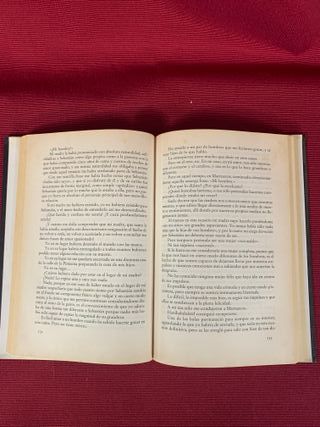 SULTANA ROJA - ALBERTO VAZQUEZ FIGUEROA