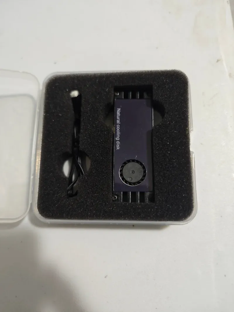 Disipador Nvme M.2 con pantalla y ventilador