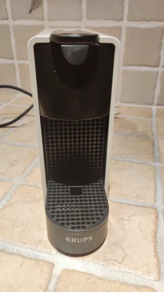 Cafetera Nespresso Krups Blanca