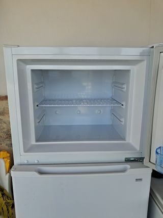 Nevera a gas butano seminueva