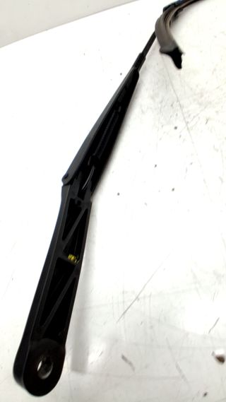 BRAZO LIMPIA DELANTERO IZQUIERDO VOLKSWAGEN PASSAT
