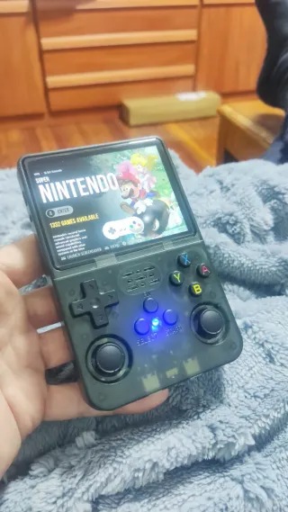 Consola Retro Portátil R36S +20.000 juegos