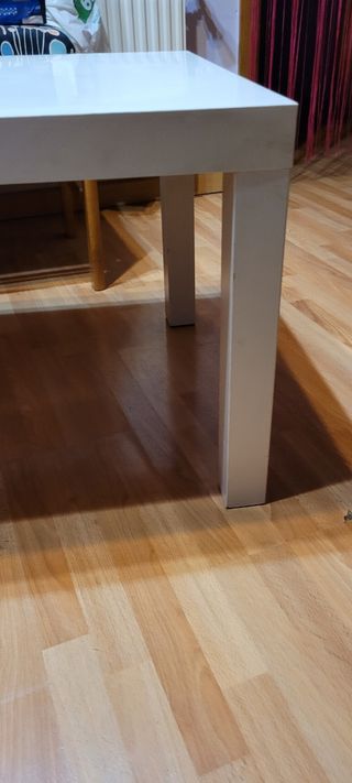 Mesa baja auxiliar
