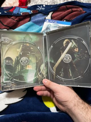 Final Fantasy VII Remake Deluxe PS4
