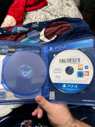 Final Fantasy VII Remake Deluxe PS4