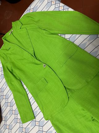 Traje marrón elegante talla S